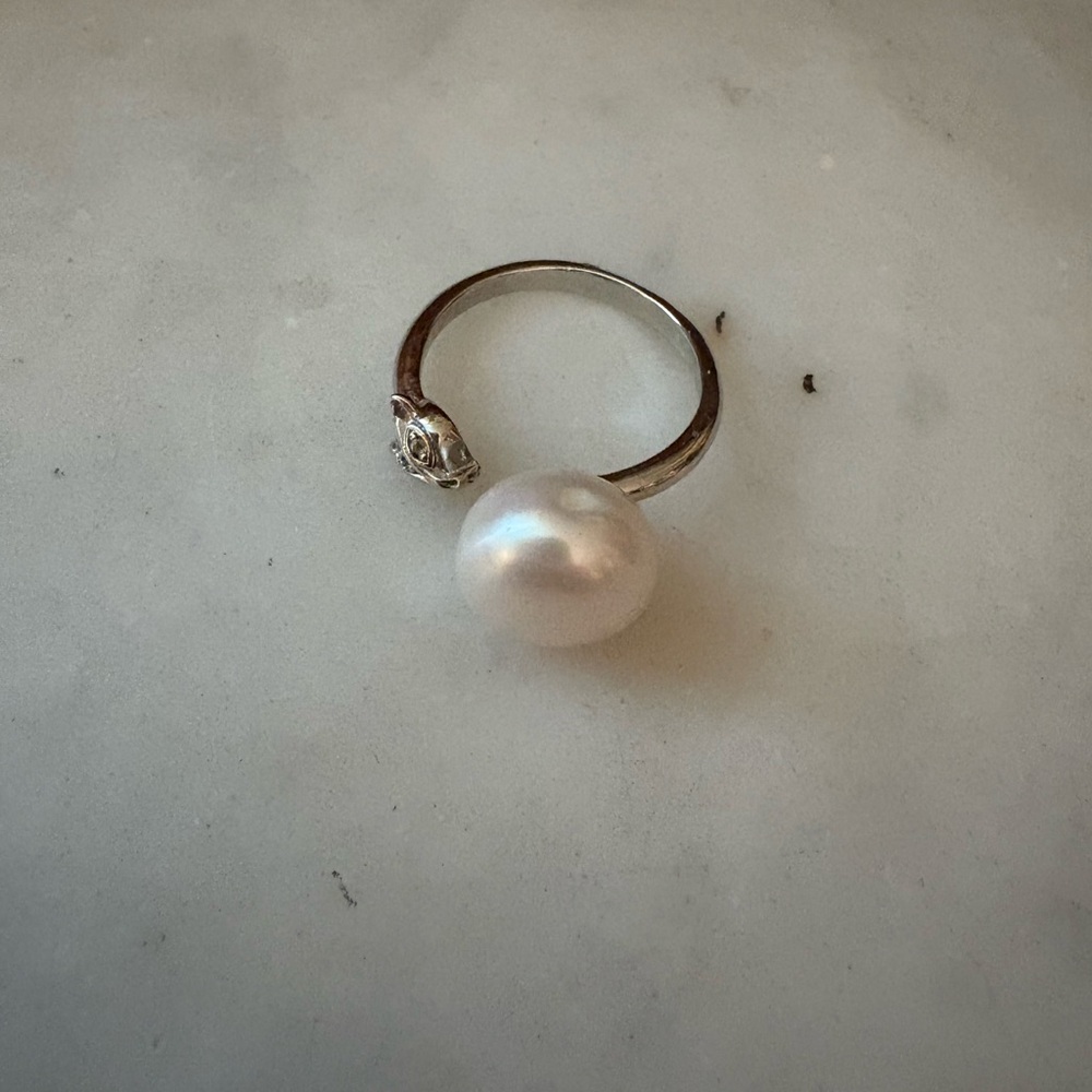 EUC .925 silver Pearl ring size 7.5 - Picture 5 of 8